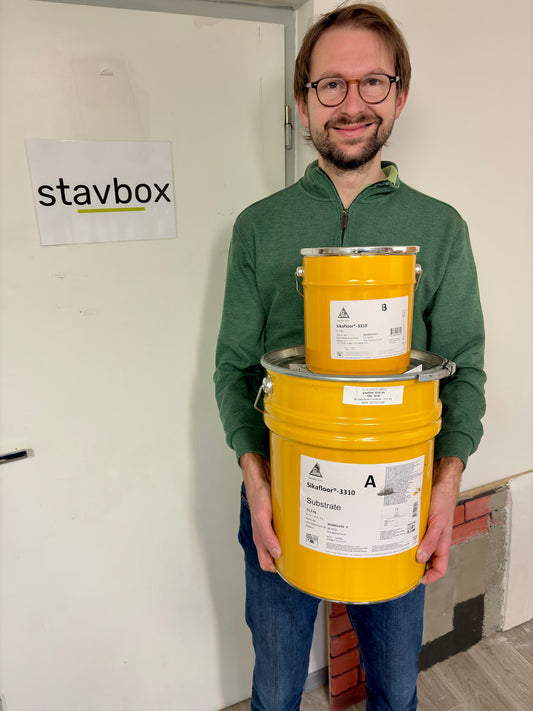 Jako malej jsem chtěl mít Nokii 3310, tak teď mám aspoň SikaFloor 3310